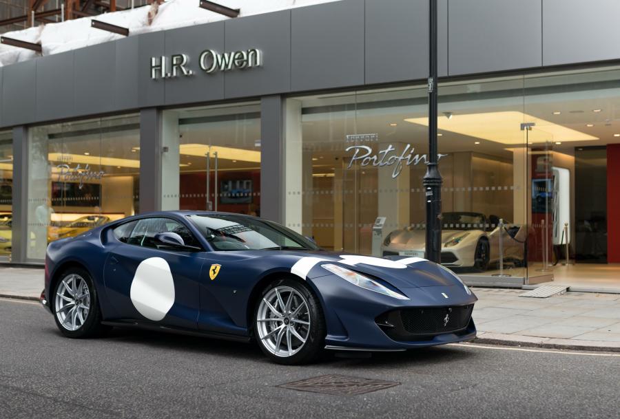  Ferrari 812 Superfast Tailor Made Inspired by Stirling Moss 2018 года  (фото 1 из 7)